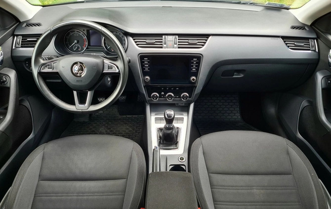 Skoda Octavia cena 69900 przebieg: 142442, rok produkcji 2019 z Łódź małe 407